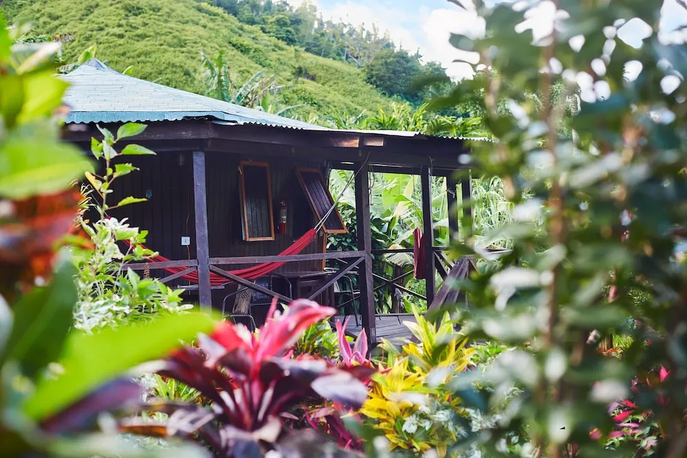 Hibiscus Valley Inn Marigot