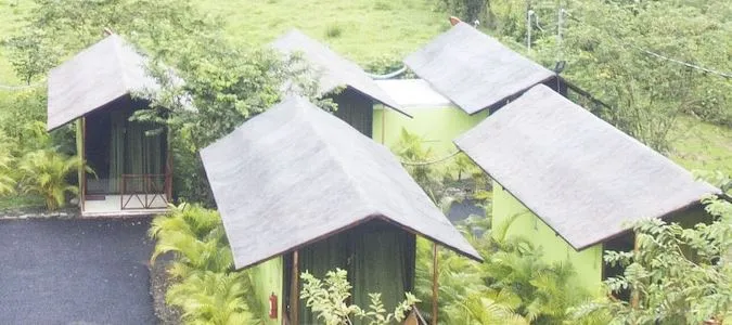 Olivo Verde Cabin Container La Fortuna