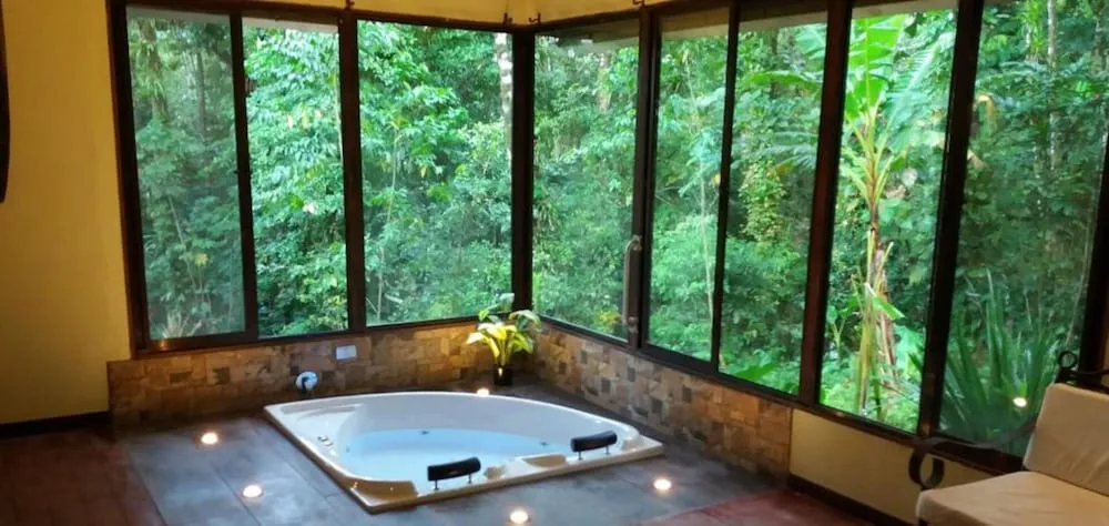 Tropical Suites & Villas La Fortuna