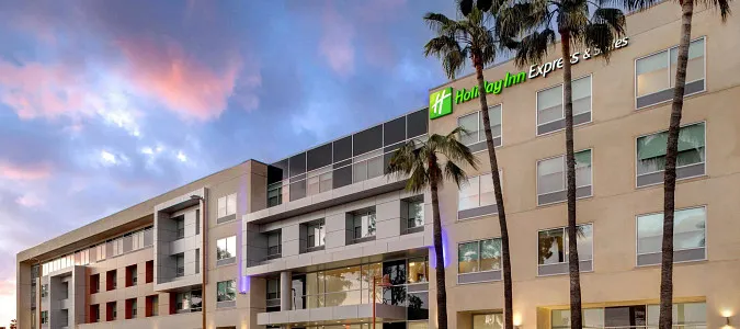 Holiday Inn Express & Suites GLENDALE DOWNTOWN Glendale