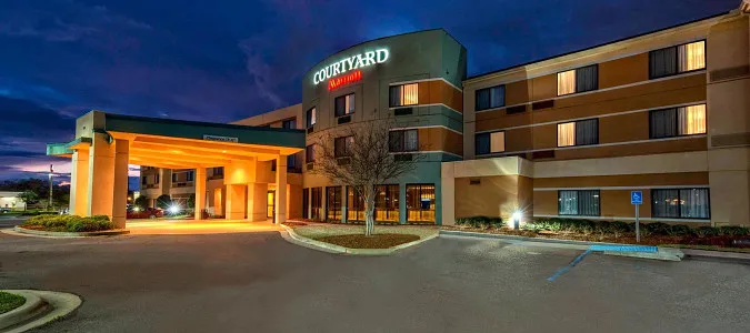 Courtyard by Marriott Alexandria Alexandria