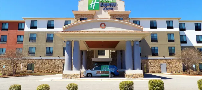 Holiday Inn Express & Suites HUNTSVILLE AIRPORT Madison