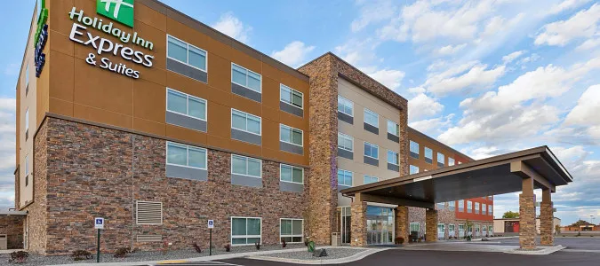 Holiday Inn Express & Suites EAU CLAIRE WEST I-94 Eau Claire