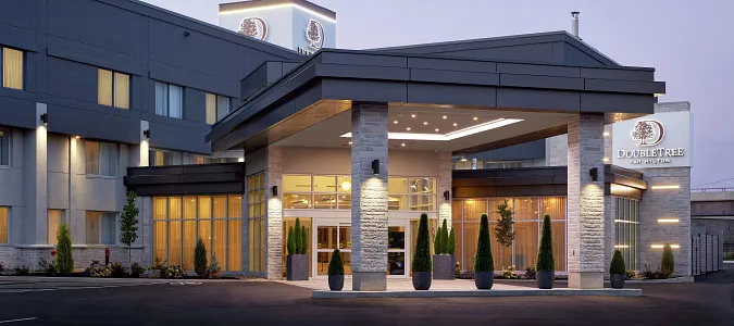 DoubleTree by Hilton Montreal Airport Dorval