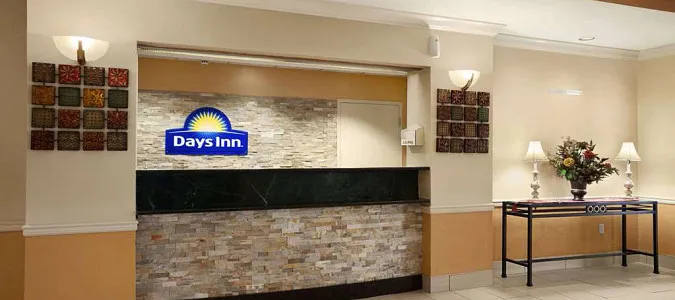 Days Inn & Suites by Wyndham Cedar Rapids Cedar Rapids