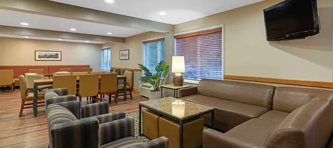 Best Western Plus Windjammer Inn & Conference Center South Burlington