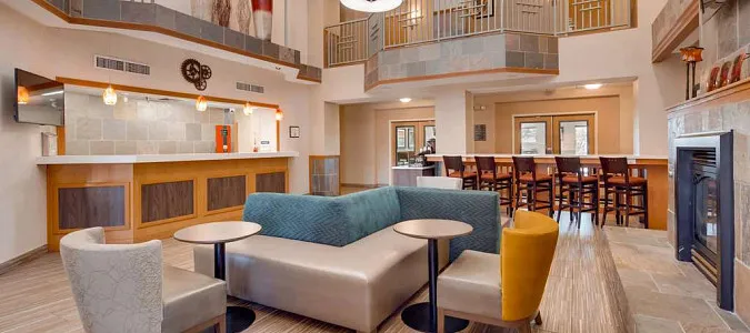 Best Western Plus Gateway Inn & Suites Aurora