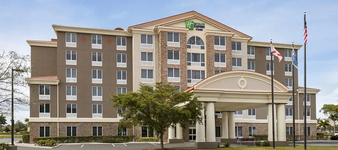 Holiday Inn Express & Suites FT MYERS EAST- THE FORUM Fort Myers