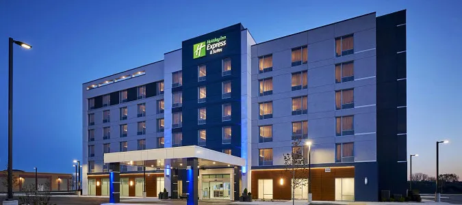 Holiday Inn Express & Suites WINDSOR EAST – LAKESHORE Lakeshore