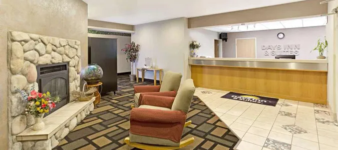 Days Inn & Suites by Wyndham Castle Rock Castle Rock