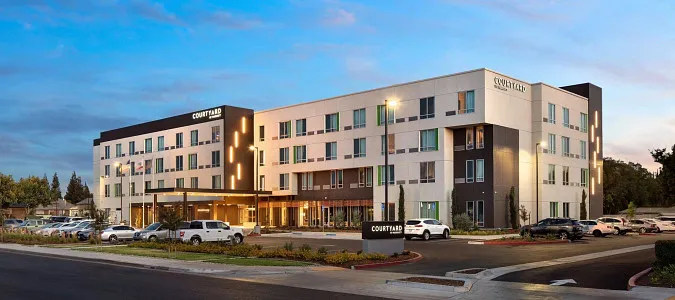 Courtyard by Marriott Fresno Clovis Clovis