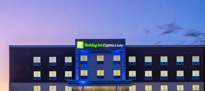 Holiday Inn Express & Suites WATERTOWN Watertown