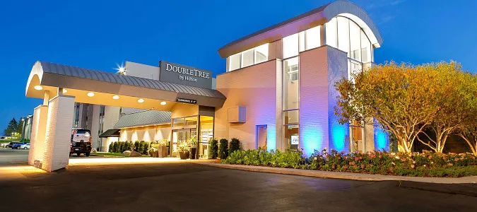 DoubleTree by Hilton Roseville Minneapolis Roseville