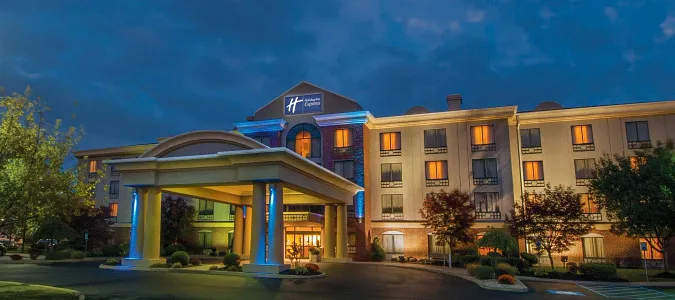 Holiday Inn Express & Suites BUFFALO-AIRPORT Cheektowaga