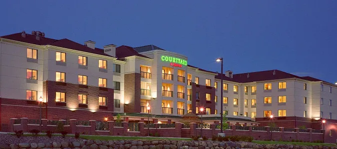 Courtyard by Marriott Madison East Madison