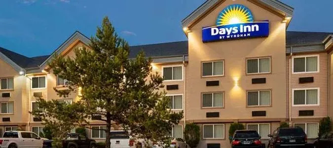 Days Inn & Suites by Wyndham Golden/Denver West Golden