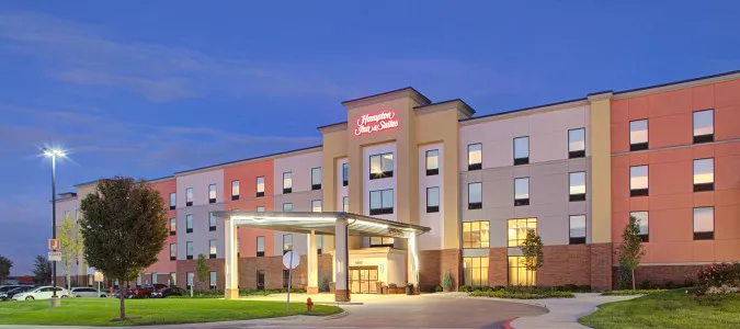 Hampton Inn and Suites by Hilton Columbus Scioto Downs, OH Columbus