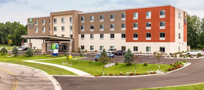 Holiday Inn Express & Suites ELKHART NORTH Elkhart