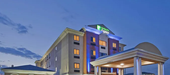 Holiday Inn Express & Suites MIDWEST CITY Midwest City