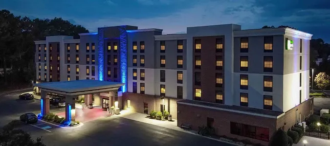 Holiday Inn Express & Suites NEWPORT NEWS Newport News