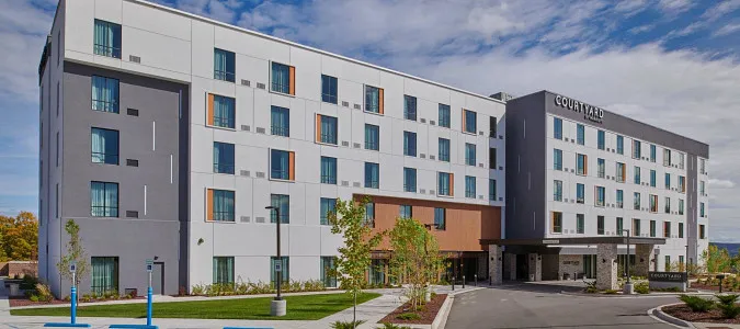 Courtyard by Marriott Petoskey at Victories Square Petoskey