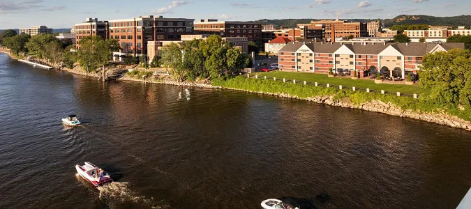 Courtyard by Marriott La Crosse Downtown Mississippi Riverfront La Crosse