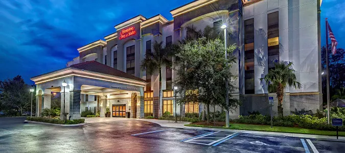 Hampton Inn & Suites Fort Myers-Estero/FGCU, FL Estero