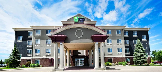 Holiday Inn Express & Suites GRAND FORKS Grand Forks