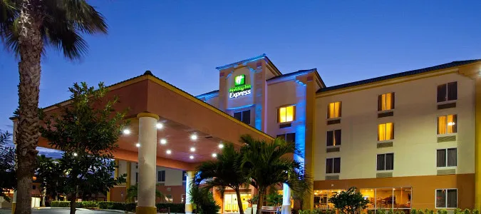 Holiday Inn Express & Suites COCOA BEACH Cocoa Beach