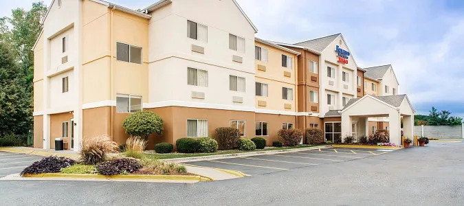 Fairfield Inn and Suites by Marriott Canton Canton