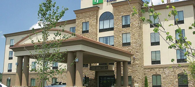 Holiday Inn Express & Suites CLEVELAND NORTHWEST Cleveland