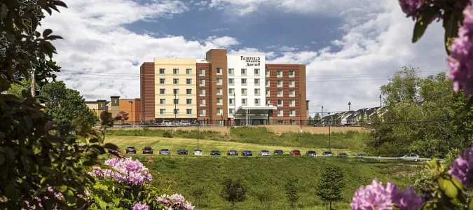 Fairfield Inn and Suites by Marriott Pittsburgh North-McCandless Crossing Pittsburgh