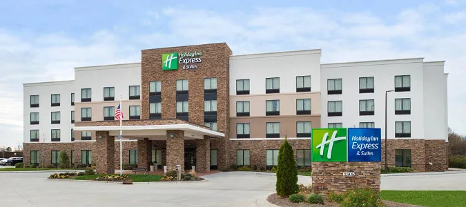 Holiday Inn Express & Suites MONROE Monroe